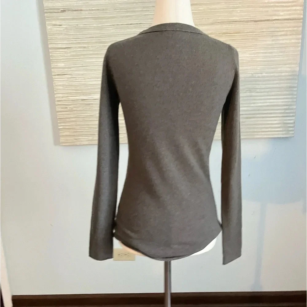J.Crew 100% cashmere crewneck sweater size XS